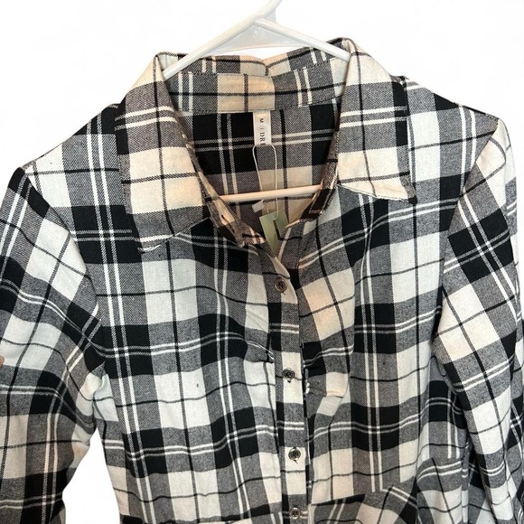 NEW w/ Tags- Black & White Plaid Flannel Dress | Size M (US 6) - Picture 7 of 12